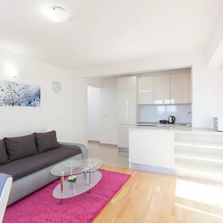 Dora Appartement Makarska