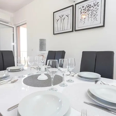 Appartement Dora Makarska