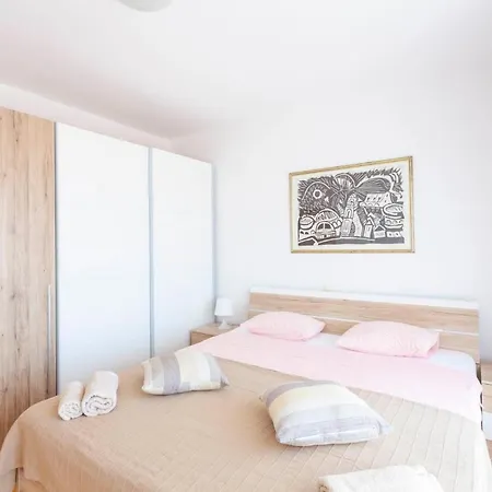 Dora Appartement Makarska