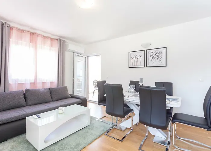 Apartamento Dora Makarska