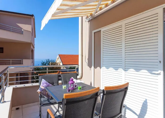 Dora Apartamento Makarska