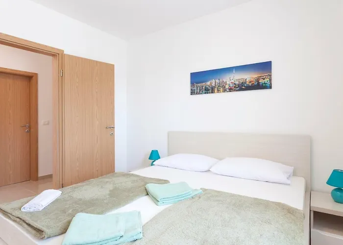 Apartment Dora Makarska