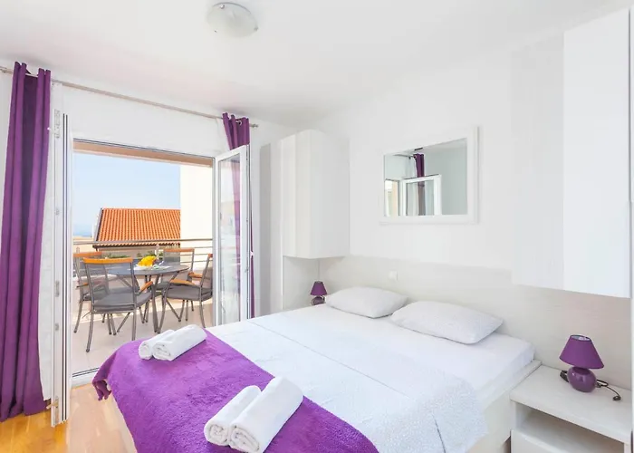 Dora * Макарска